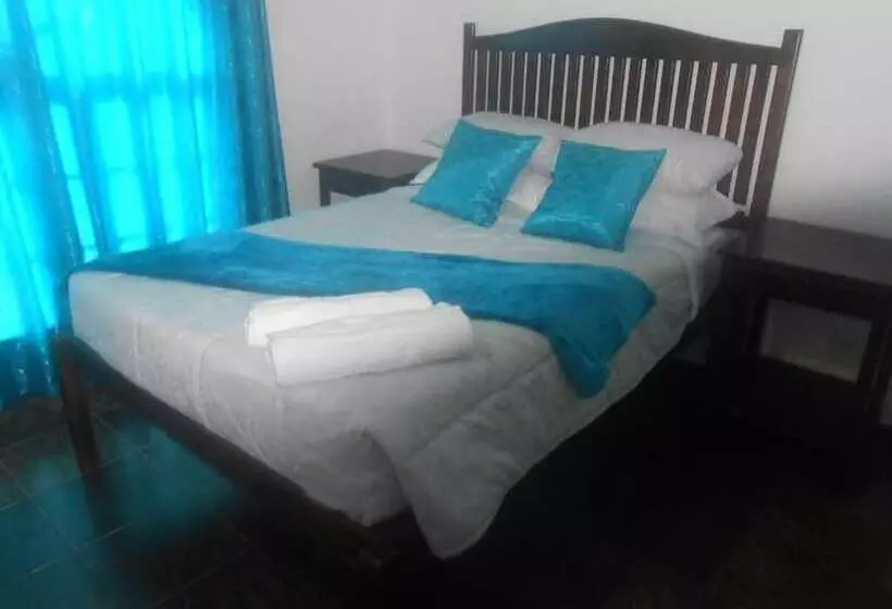 هتل Natal Mahogany