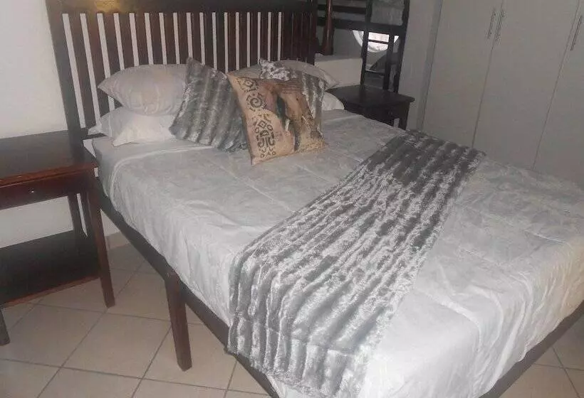 هتل Natal Mahogany