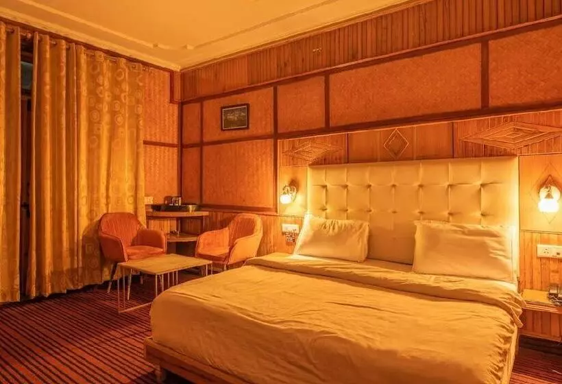 ホテル Robinsson Palace