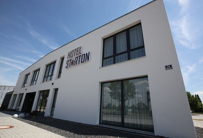 فندق Starton Am Ingolstadt Village