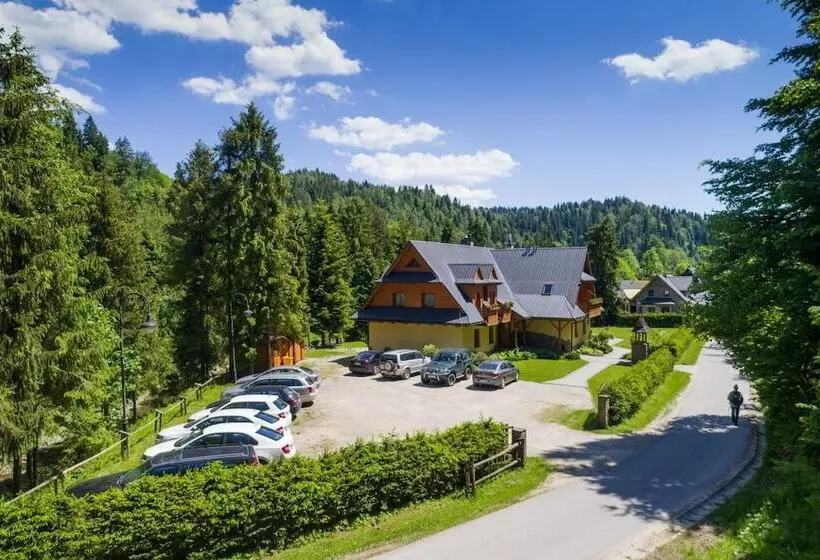 Majatalo Willa Zarębek