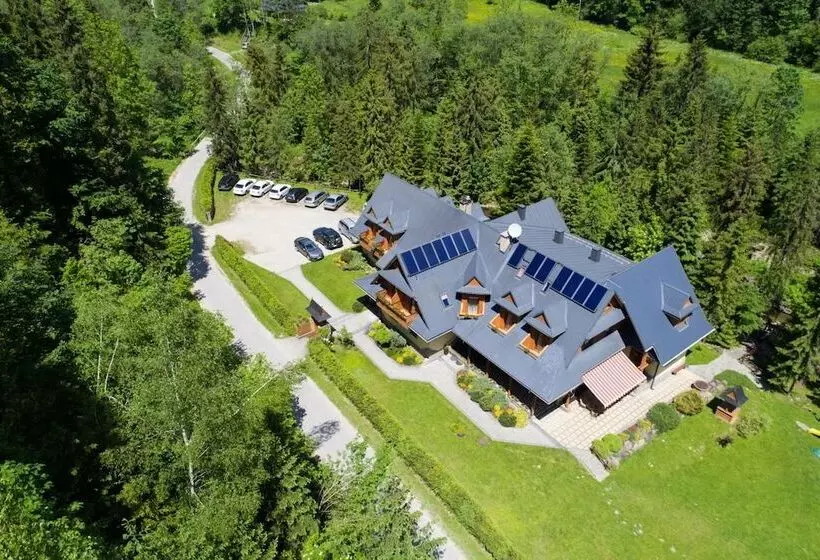 Majatalo Willa Zarębek