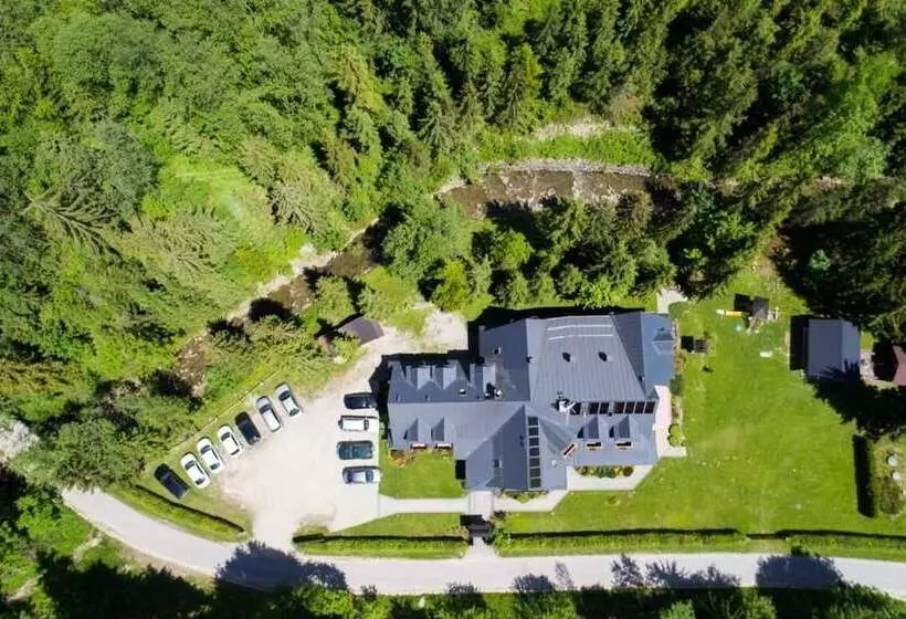 Majatalo Willa Zarębek