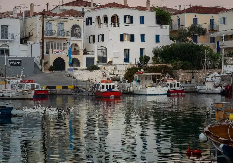 Porto Vecchio Luxury Suites