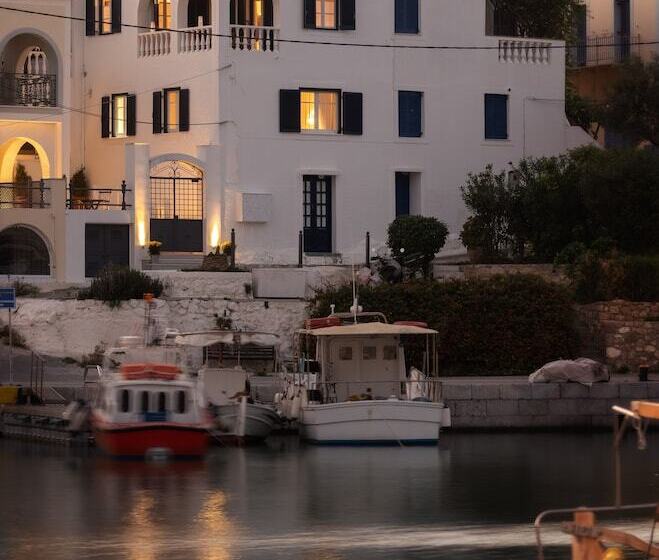 Porto Vecchio Luxury Suites