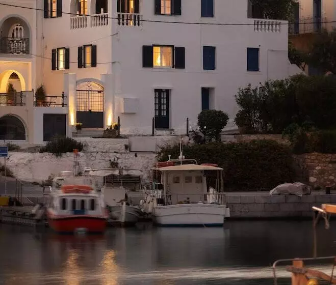 Porto Vecchio Luxury Suites