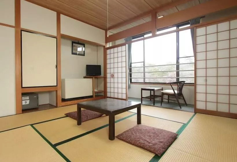 旅館 Kokumin Shukusha Enasansou