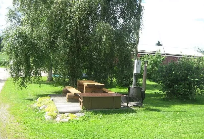 Tuukkalan Tila B&b
