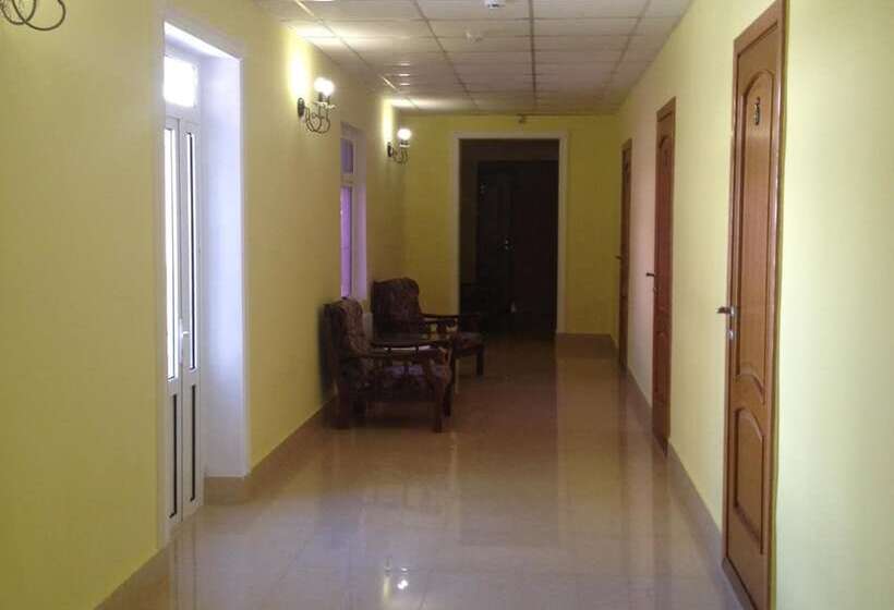 تختخواب و صبحانه Lord