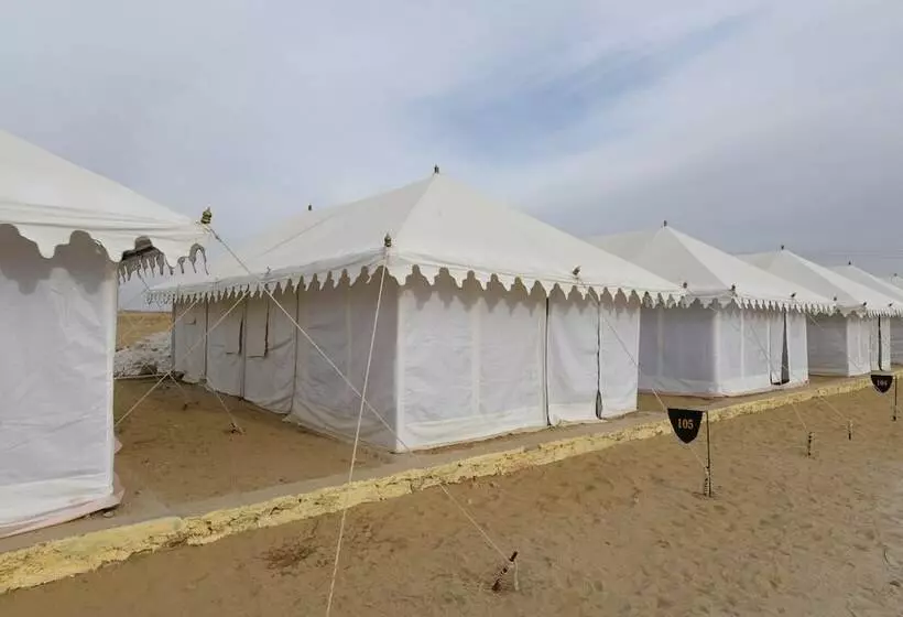 Hotelli Collection O 24960 Amigo Camps