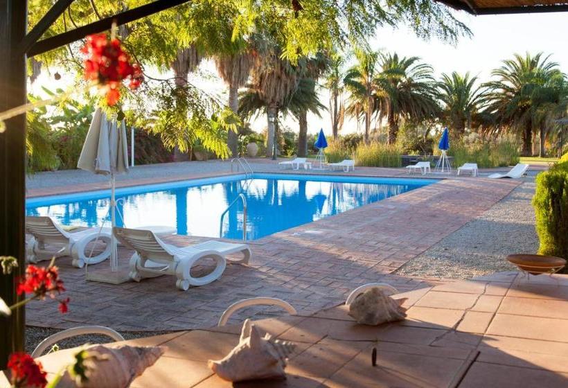 فندق ريفى Rosmarino Park