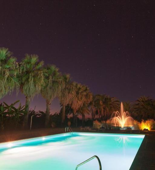 فندق ريفى Rosmarino Park