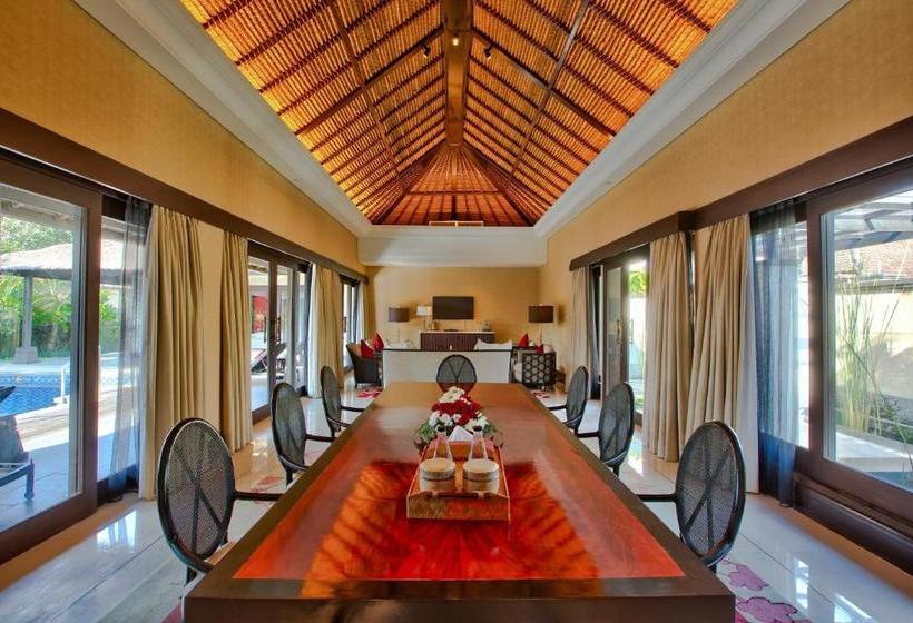 Отель The Trans Villa Bali