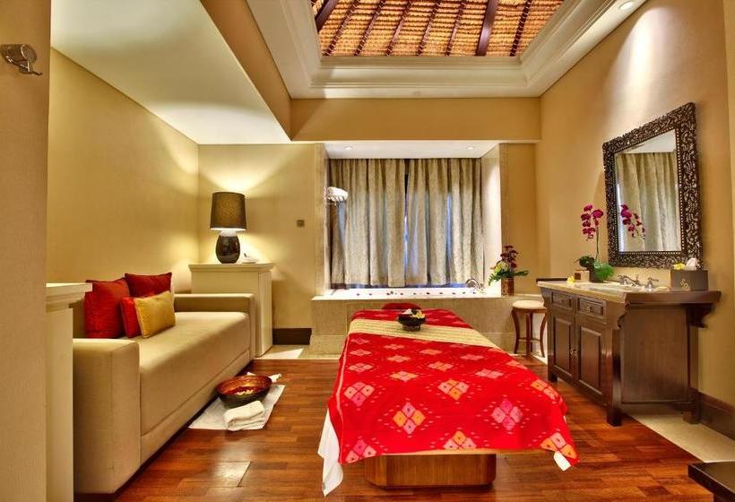 Отель The Trans Villa Bali