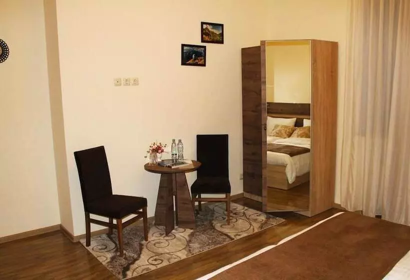 پانسیون Guest House   Mk