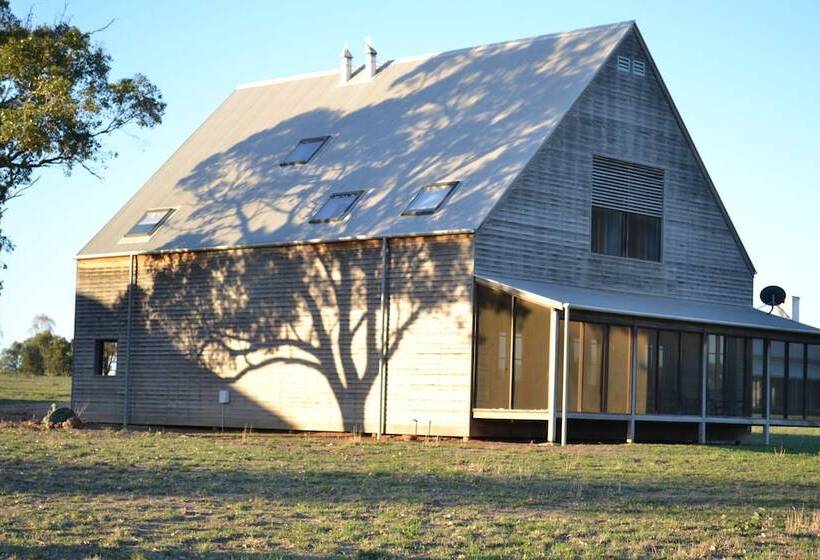 Yarrabandai Creek Homestead