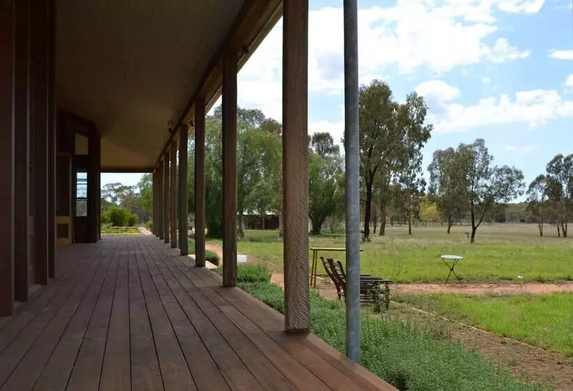 Yarrabandai Creek Homestead