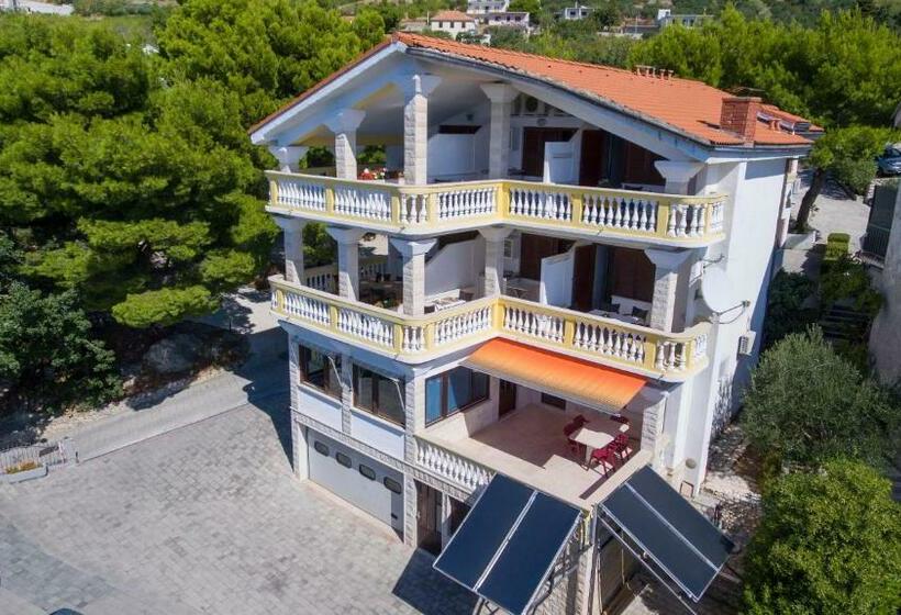 Apartments Beach Side Brela