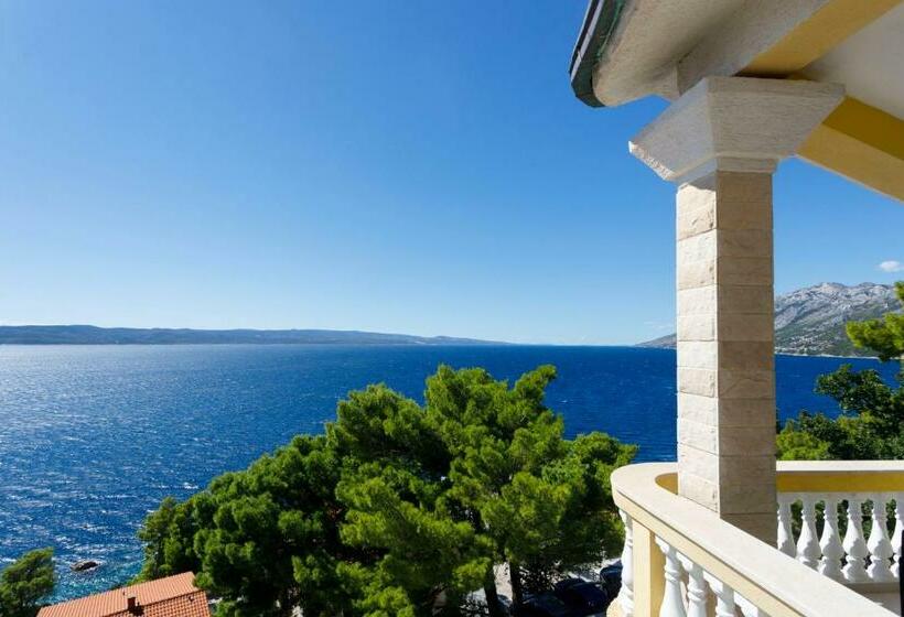 Apartments Beach Side Brela