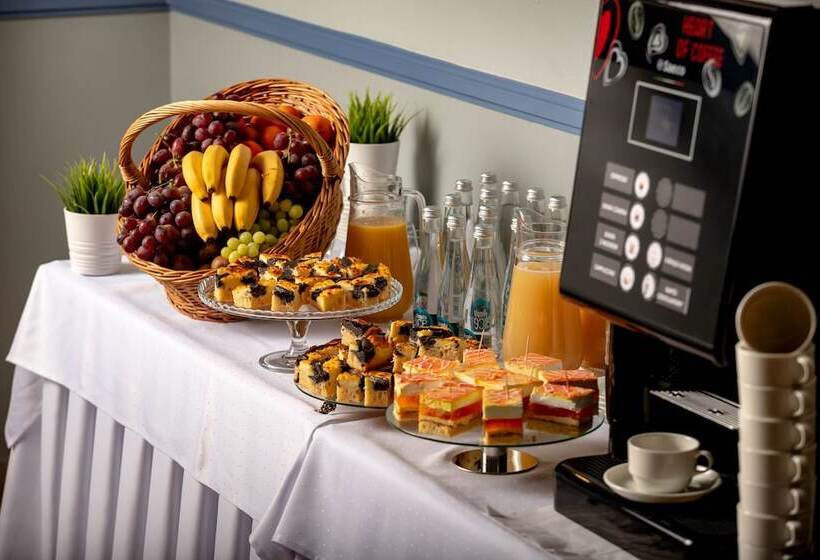 هتل Akacja Medical Resort