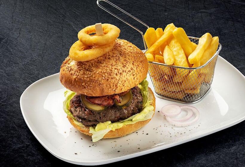 هتل Akacja Medical Resort