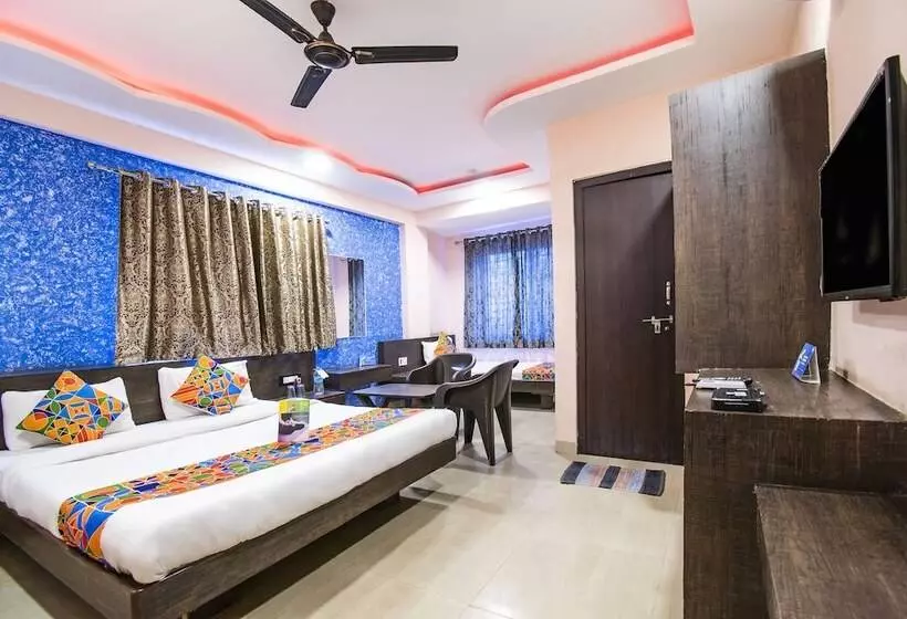 هتل Fabexpress Vijay Nagar Extention