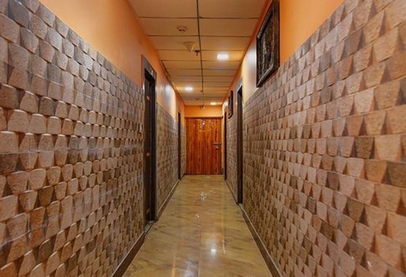 Fabhotel Ag Star Nr Kolkata Airport
