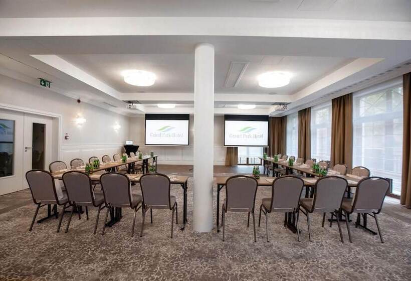 هتل Grand Park