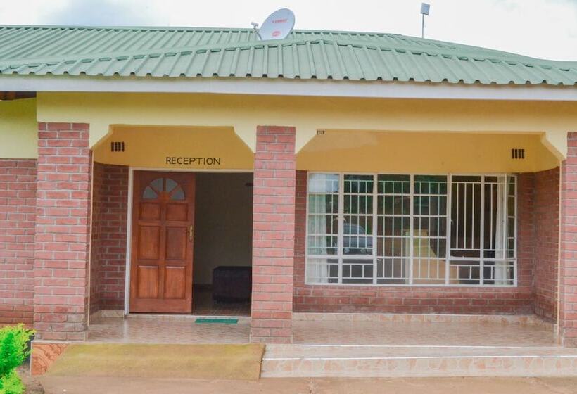 پانسیون Fair Hills Guest House