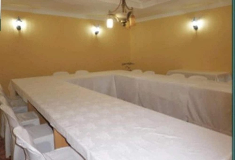 پانسیون Fair Hills Guest House