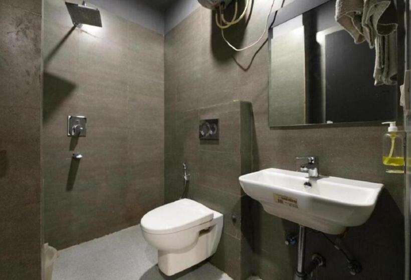 פנסיון Kastle Guest House