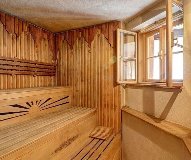 פנסיון Penzion Cosmopolitan Ii