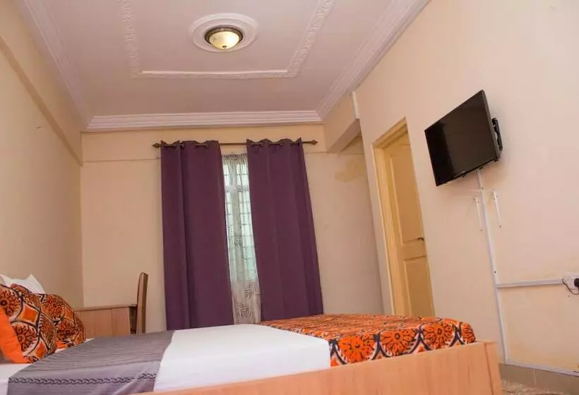 Aamiaismajoitus (B&B) Jayliz Lodge Tema