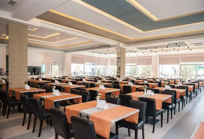 Hotelli Aurum Family Resort & Spa