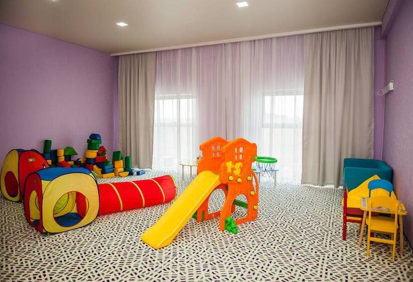 فندق Aurum Family Resort & Spa