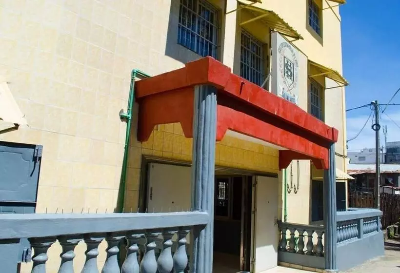 هتل Salama Hôtel Majunga