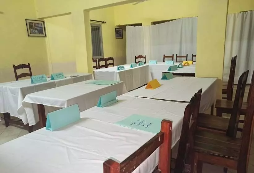 هتل Salama Hôtel Majunga