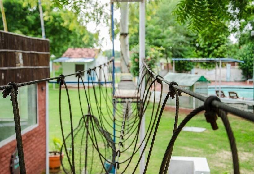 酒店 The Timber Garden Adventure Club