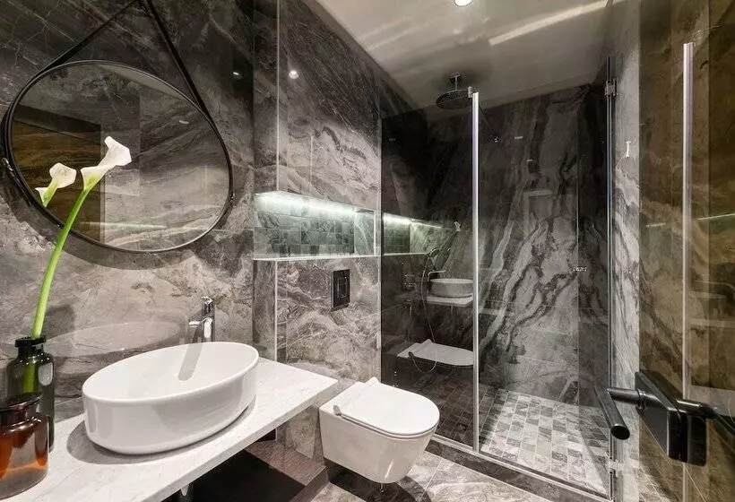 Pensión Royal Suitessky