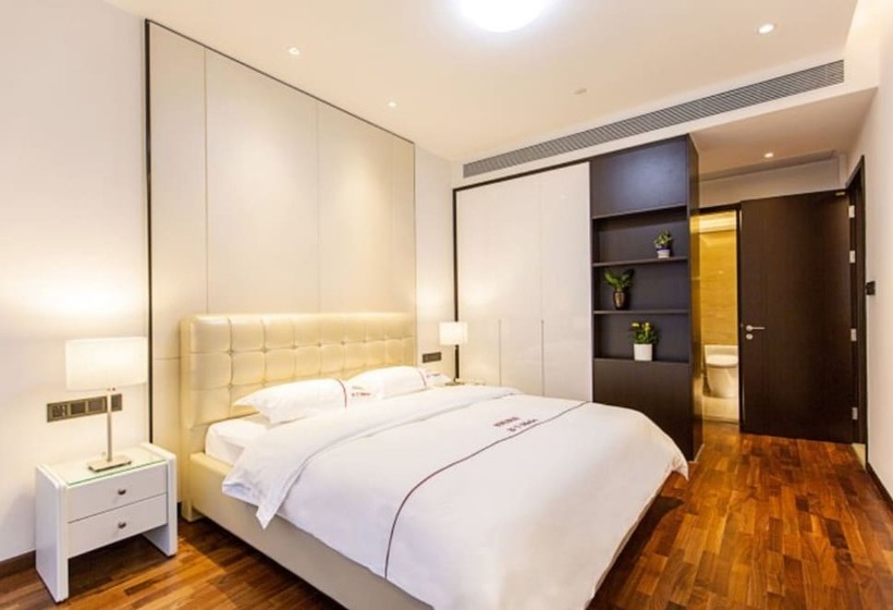 Shengang Executive Apartment Qian Hai Da Xin Metro Station Branch