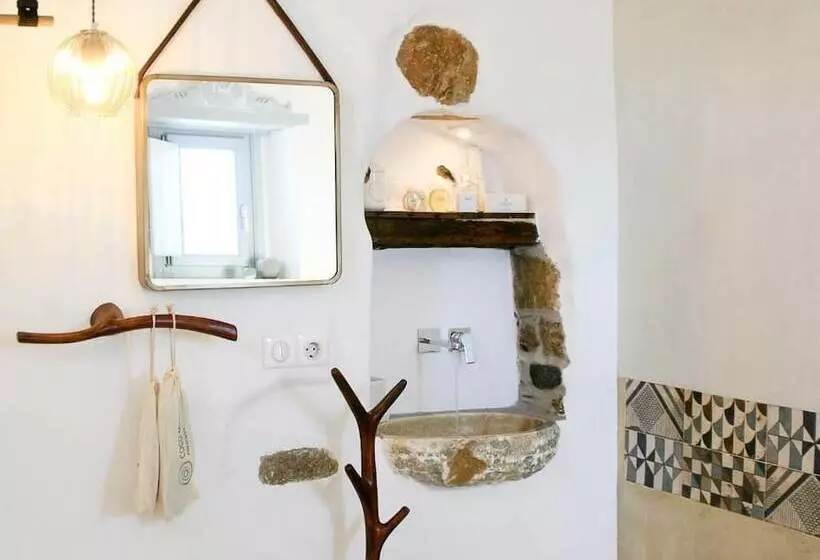 Esperia Luxury Suites