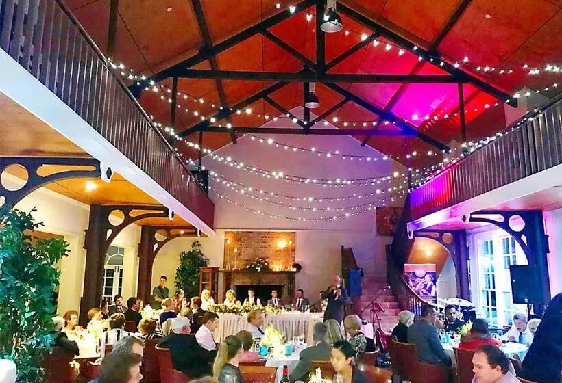 Hampton Estate Wines