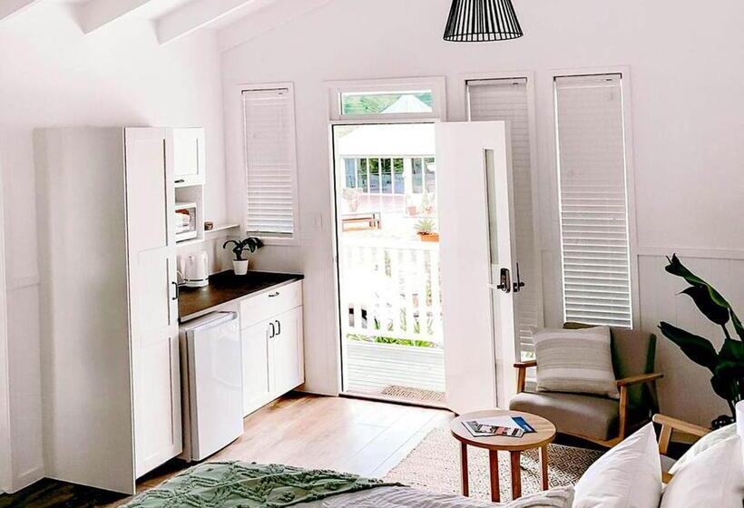 Hampton Estate Wines