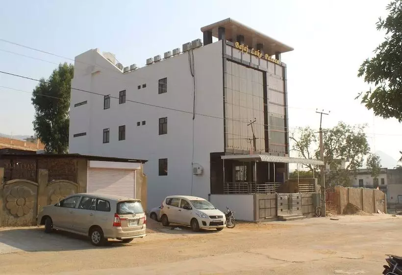 Hotelli Bajaj Lake Palace