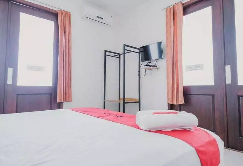 ホテル Reddoorz @ Jalan Hayam Wuruk Lampung