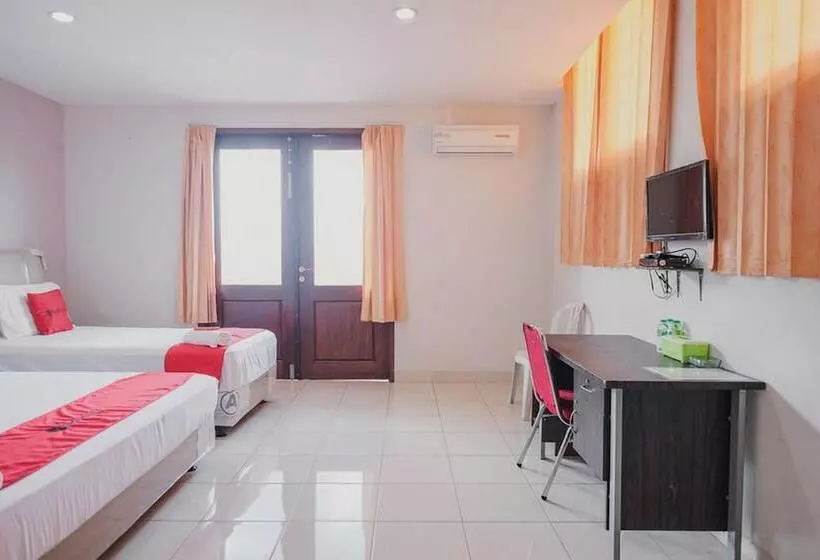 ホテル Reddoorz @ Jalan Hayam Wuruk Lampung