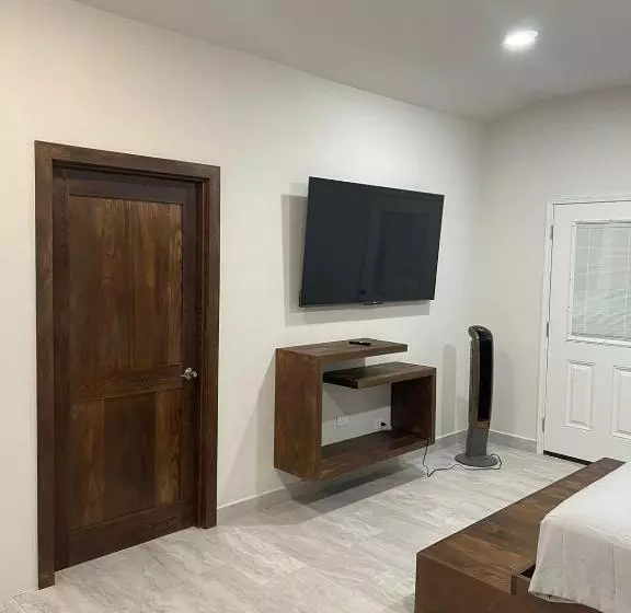 ホテル Roaring River Golf & Accommodations