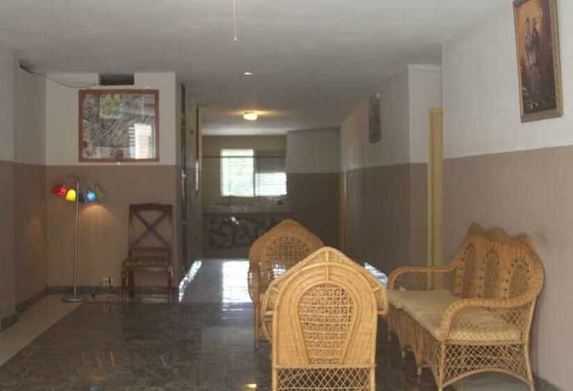 Villa Rosa Hotel & Restaurant