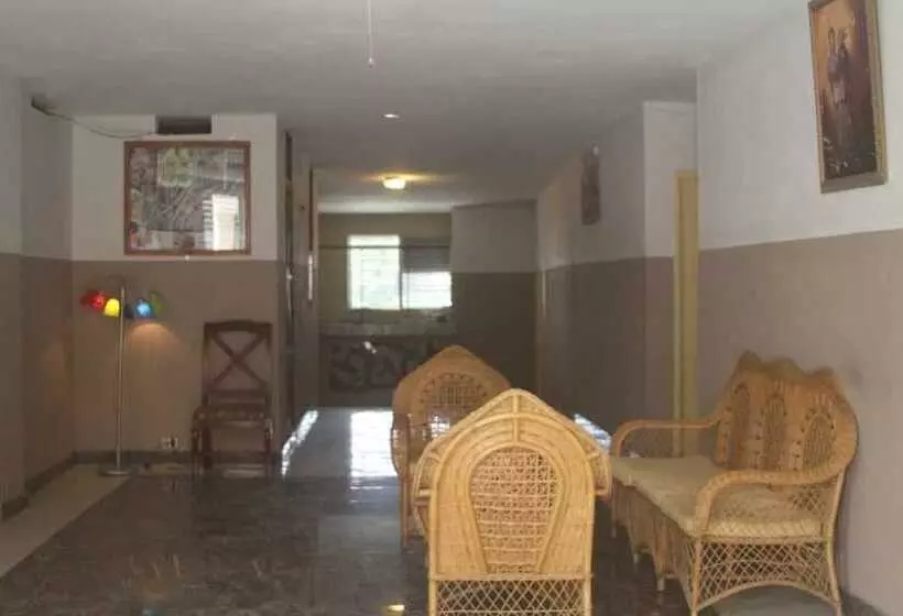 Villa Rosa Hotel & Restaurant