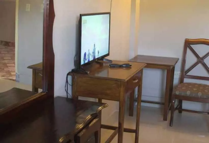 Villa Rosa Hotel & Restaurant